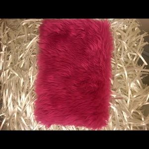 Pink fuzzy pouch💕💕💕